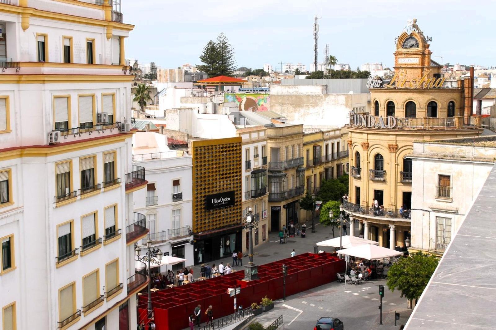 Eszentrico Suites Jerez เฮเรซ เด ลาฟรอนเตรา ภายนอก รูปภาพ