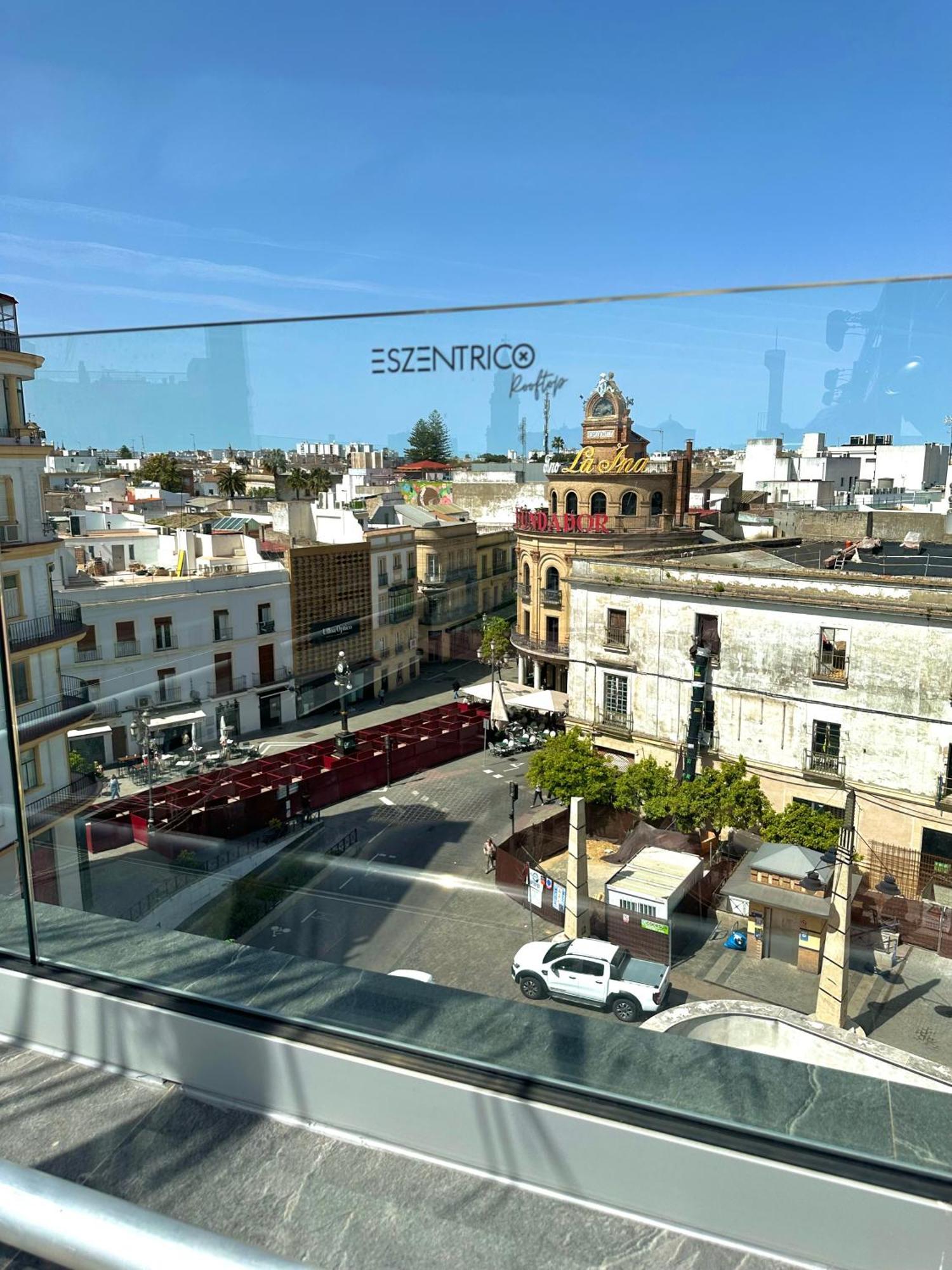 Eszentrico Suites Jerez เฮเรซ เด ลาฟรอนเตรา ภายนอก รูปภาพ