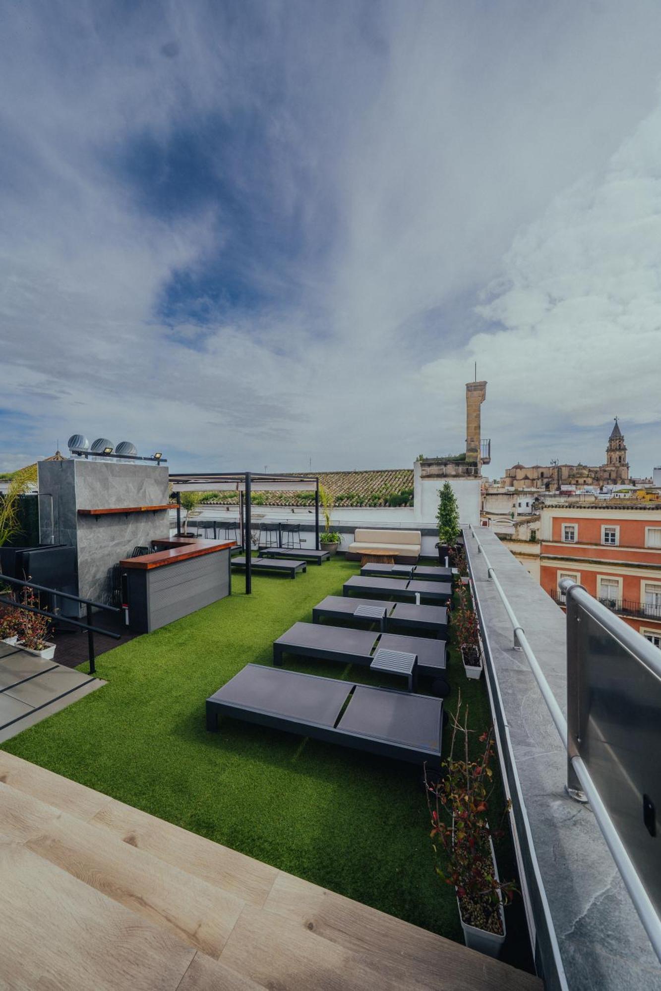 Eszentrico Suites Jerez เฮเรซ เด ลาฟรอนเตรา ภายนอก รูปภาพ