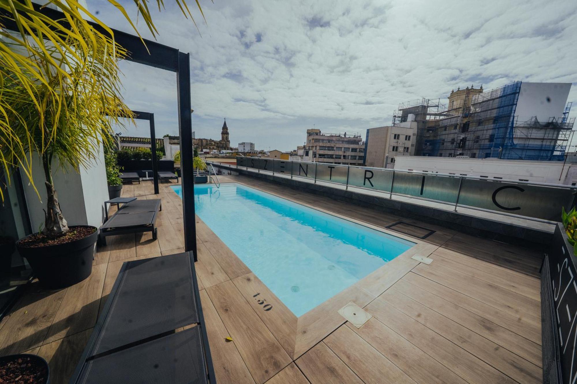 Eszentrico Suites Jerez เฮเรซ เด ลาฟรอนเตรา ภายนอก รูปภาพ